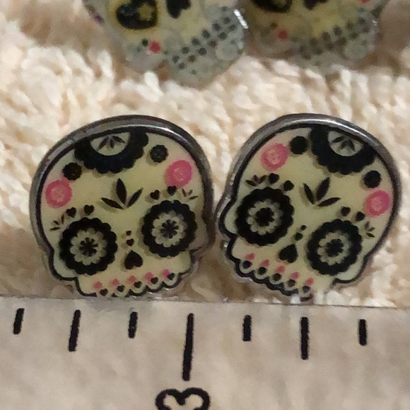 Sugar Skull Earrings Lot - Picture 5 of 8